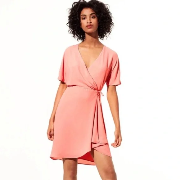 Aritzia Babaton Wallace Wrap Dress Aritzia Babaton Wallace Wrap Dress